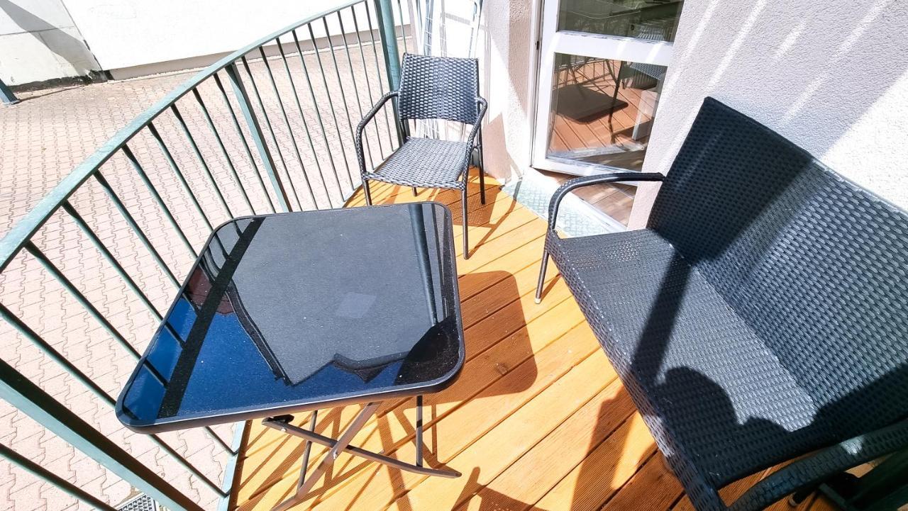 malerische Maisonettewohnung mit zwei Balkonen Plauen Exterior foto